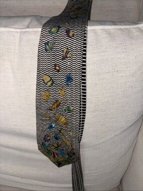 Gianfranco Ferretti Black & White Wavy Fish Silk Tie
